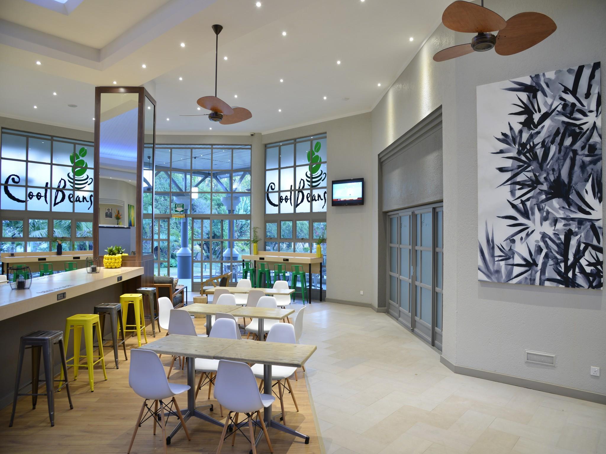 Cresta Lodge Harare Exterior photo